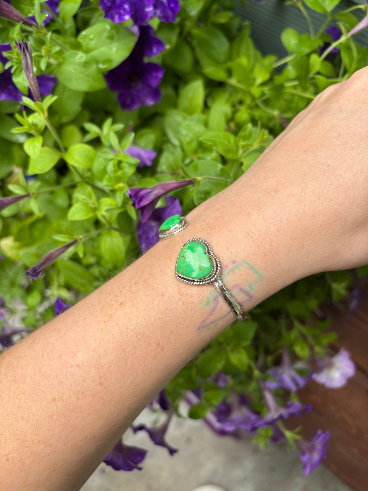 Double Heart Cuff- Green
