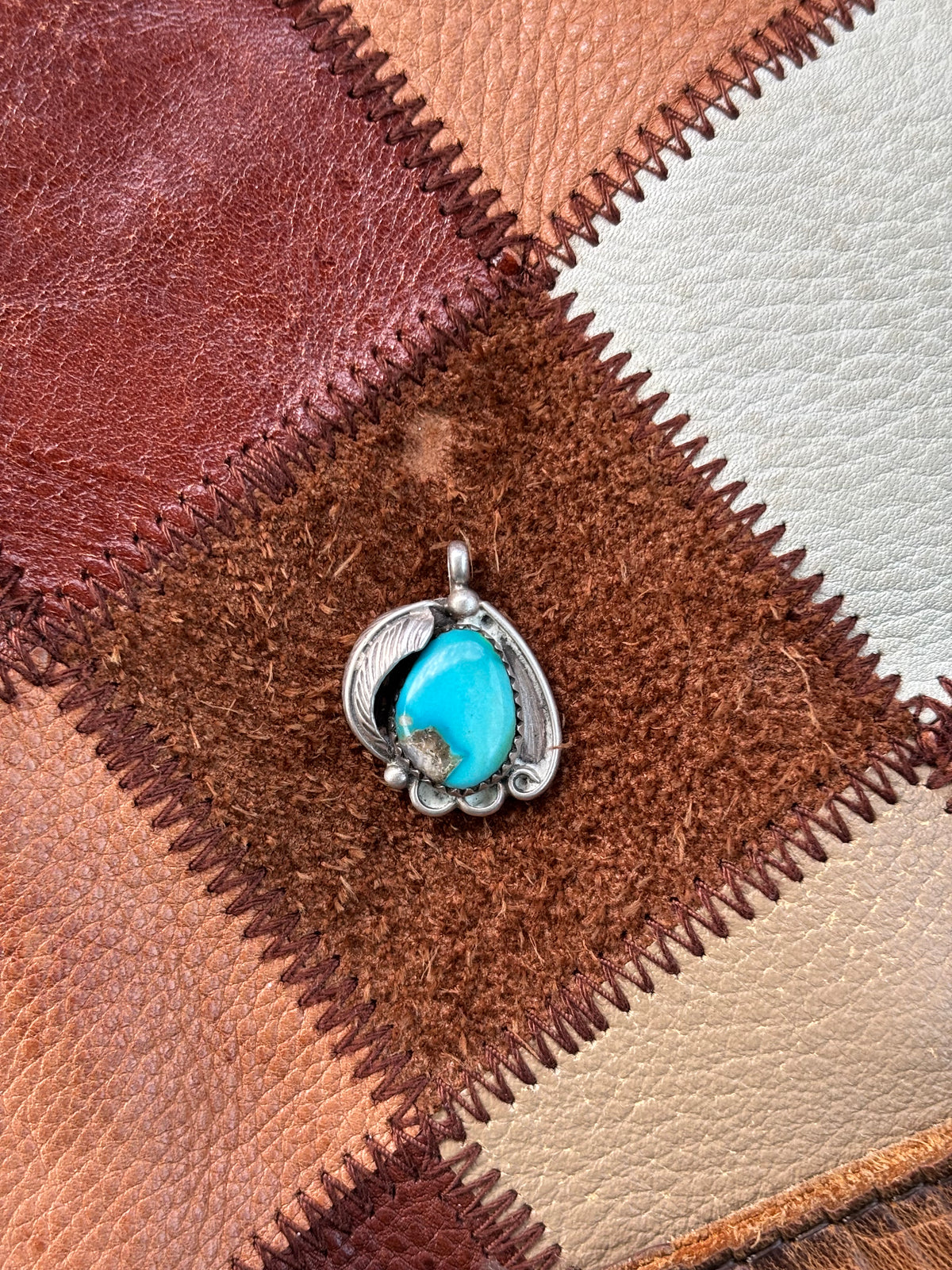 NATIVE Pendant
