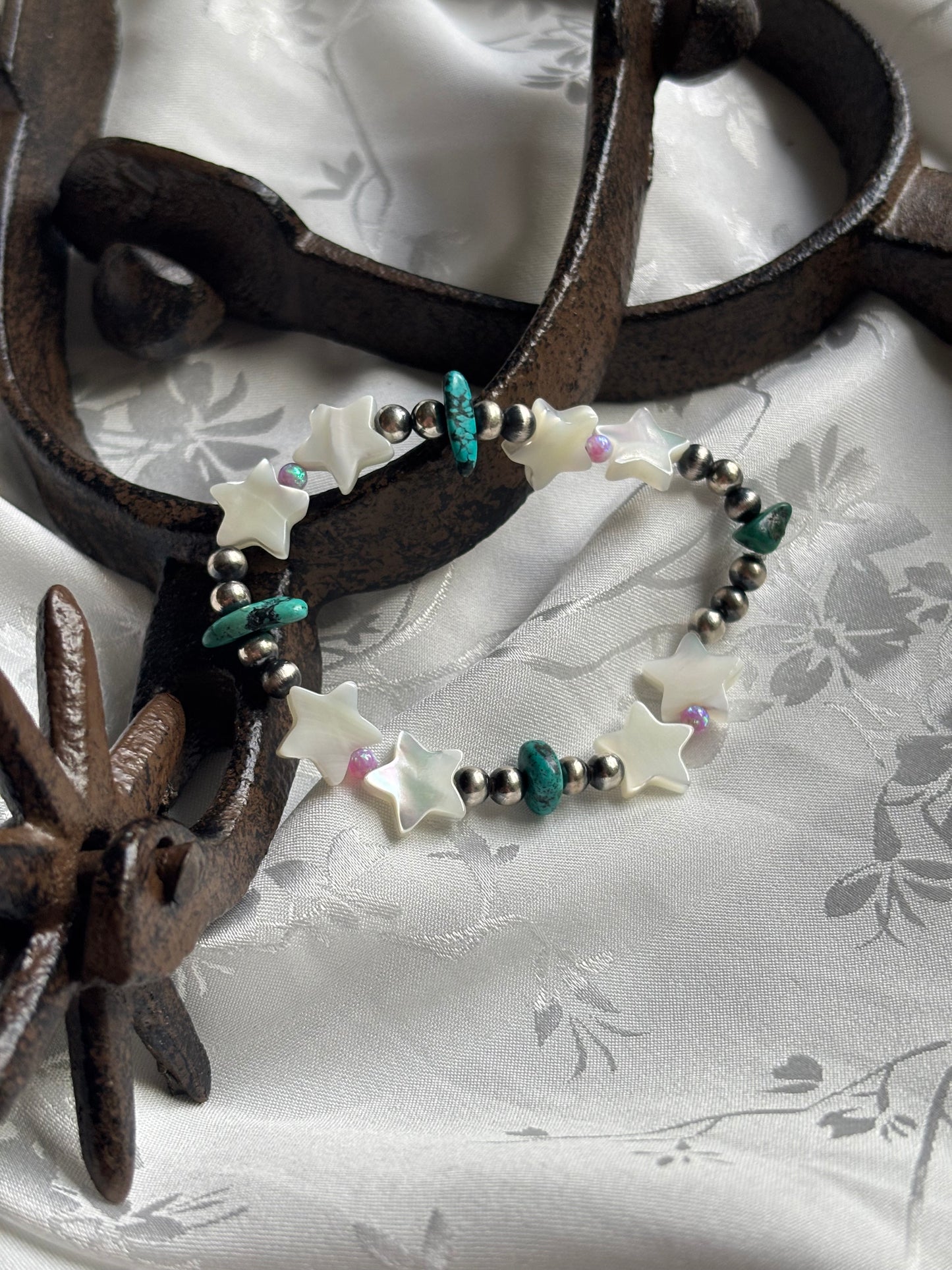 Stretchy Stars Bracelet