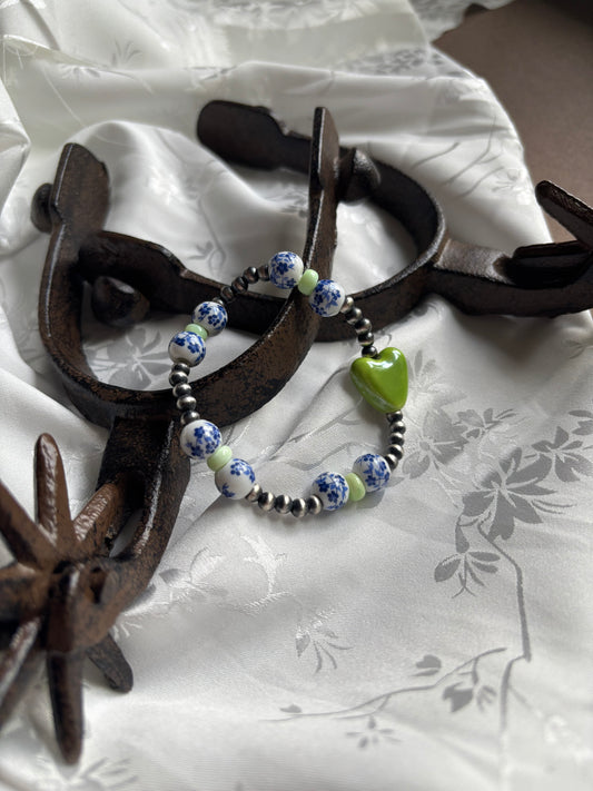Stretchy Vaca Vibes Bracelet