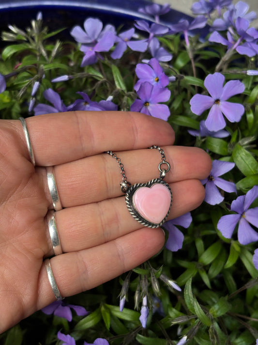 NATIVE Pink Conch Necklace
